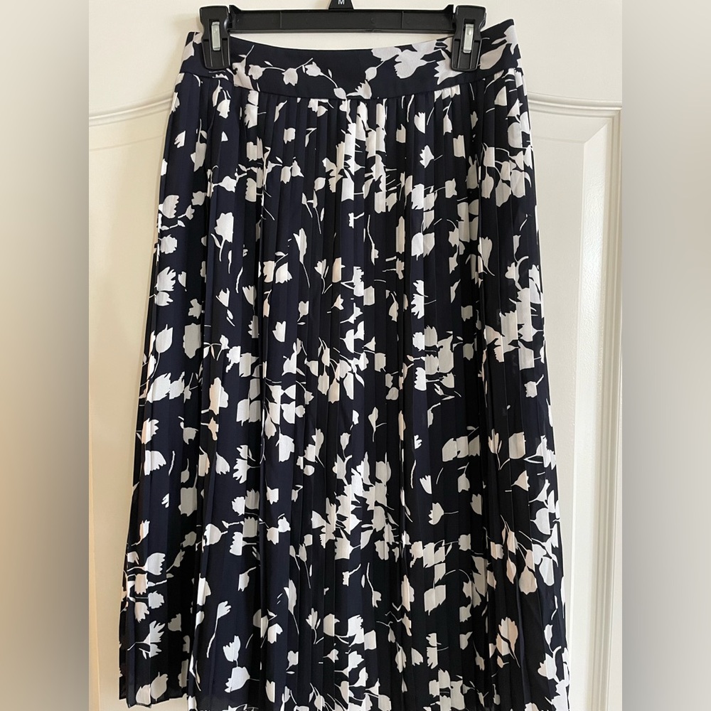 J Crew Women’s Midi Pleated Skirt